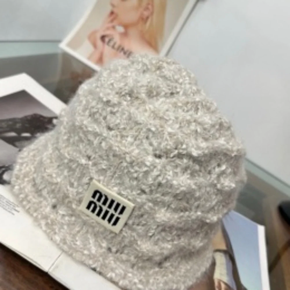 ⚜Miu Miu⚜Cream White Textured Plush Winter Beanie